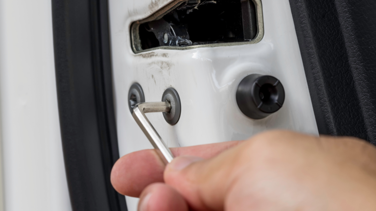 Need a Car Door Unlocking Service in Lawndale? We Can Help!